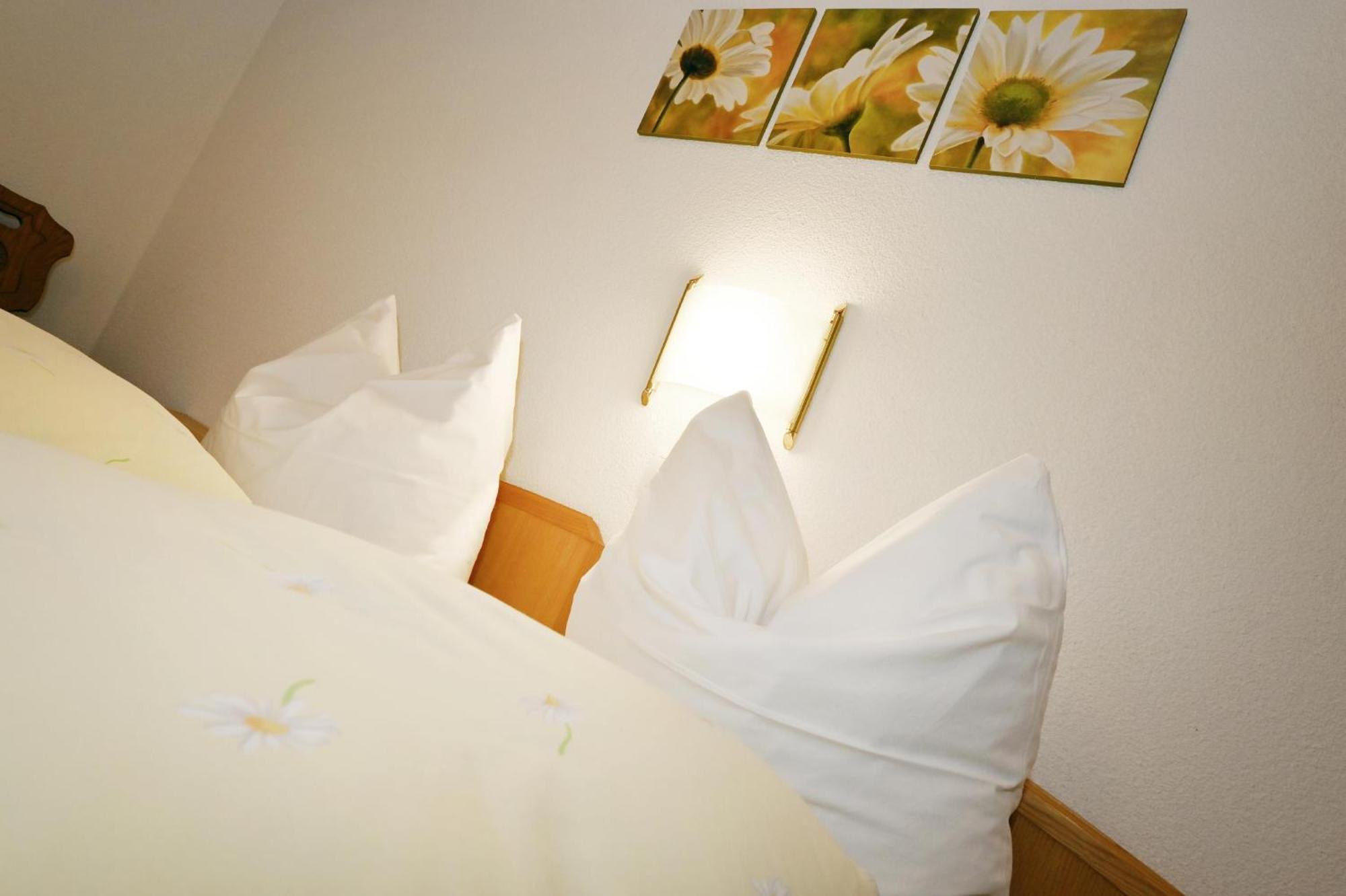 Gaestehaus Rundblick Schruns Ngoại thất bức ảnh