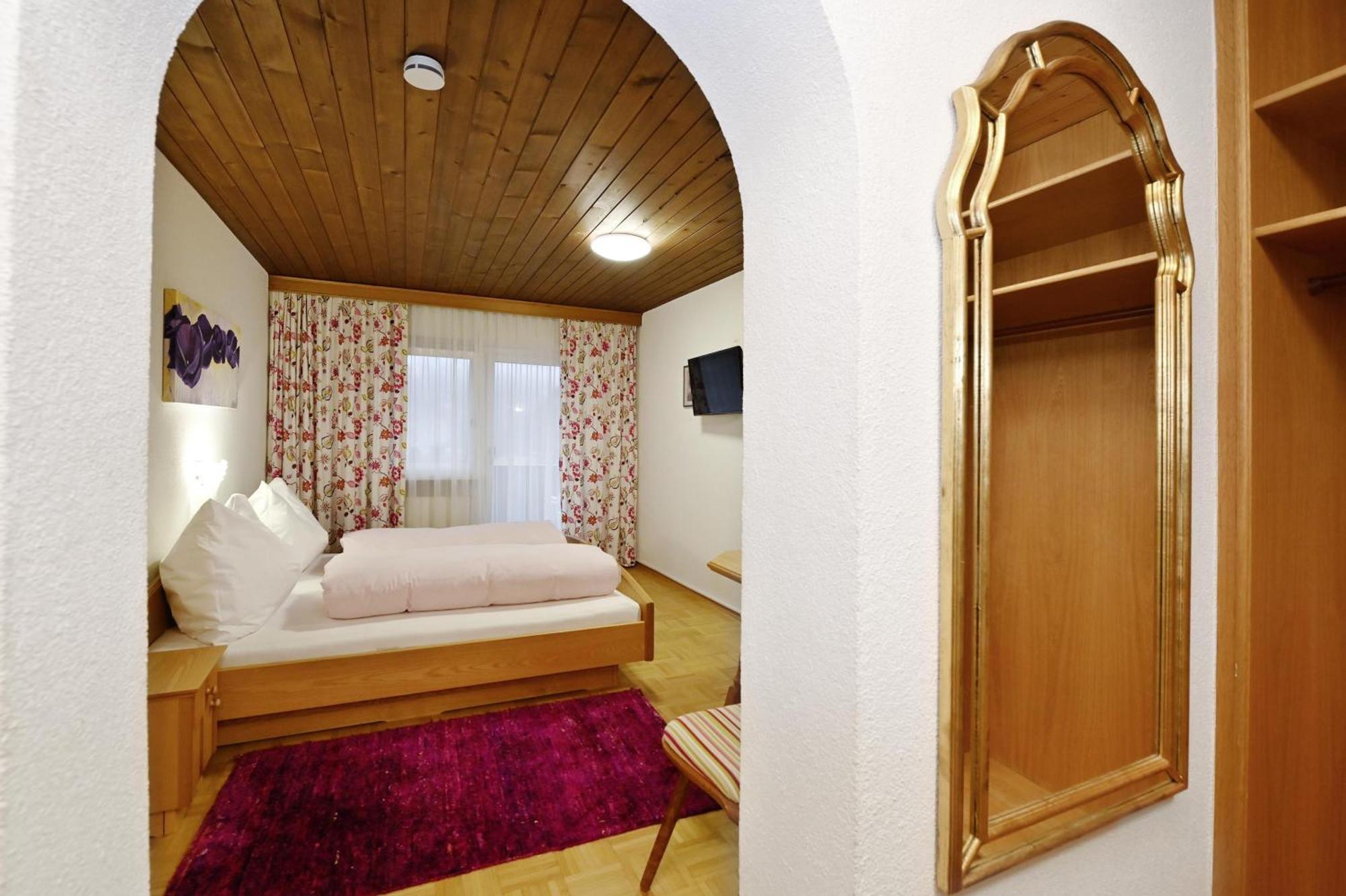 Gaestehaus Rundblick Schruns Ngoại thất bức ảnh