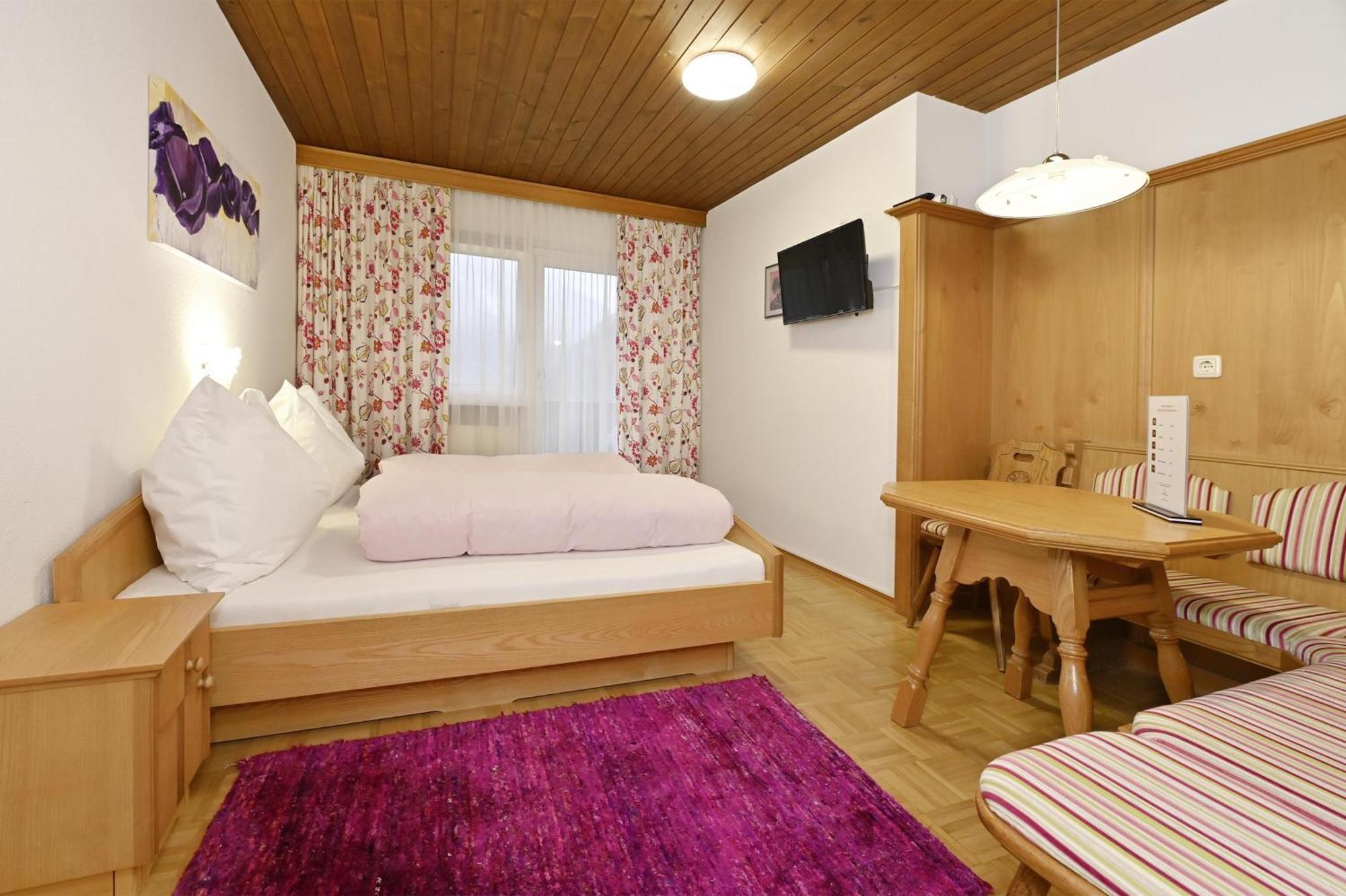 Gaestehaus Rundblick Schruns Ngoại thất bức ảnh
