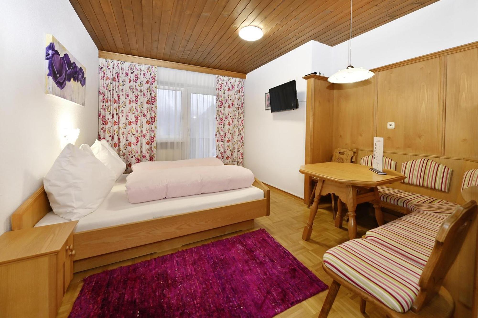 Gaestehaus Rundblick Schruns Ngoại thất bức ảnh