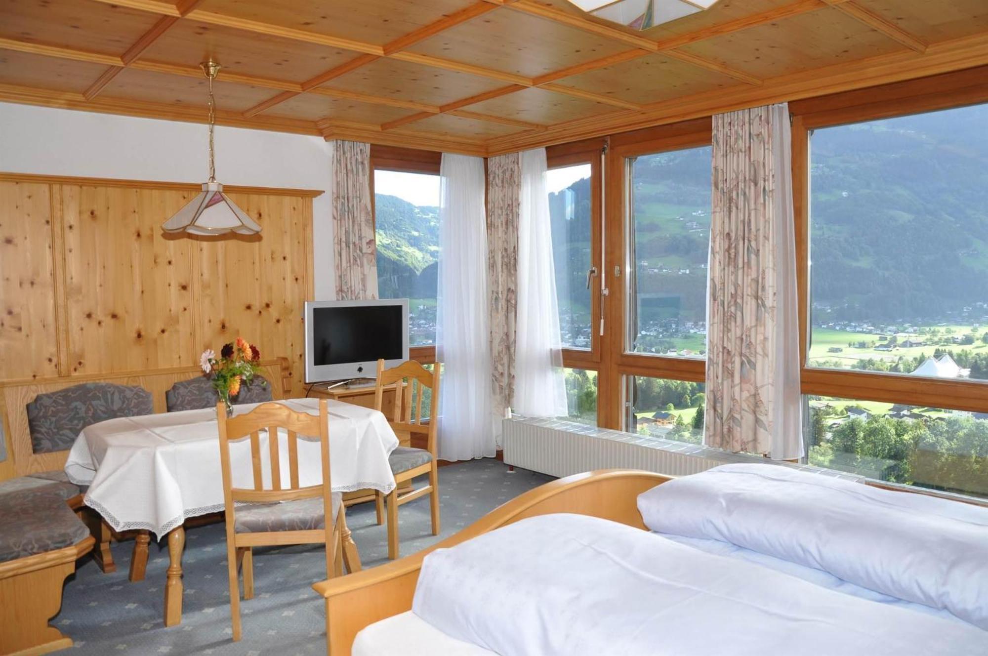 Gaestehaus Rundblick Schruns Ngoại thất bức ảnh