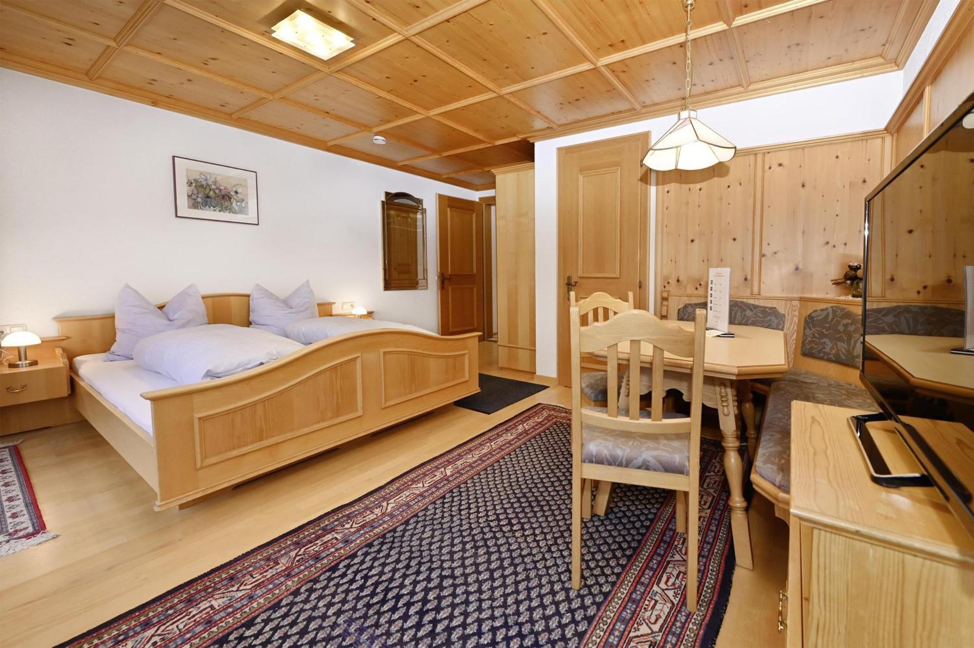 Gaestehaus Rundblick Schruns Ngoại thất bức ảnh